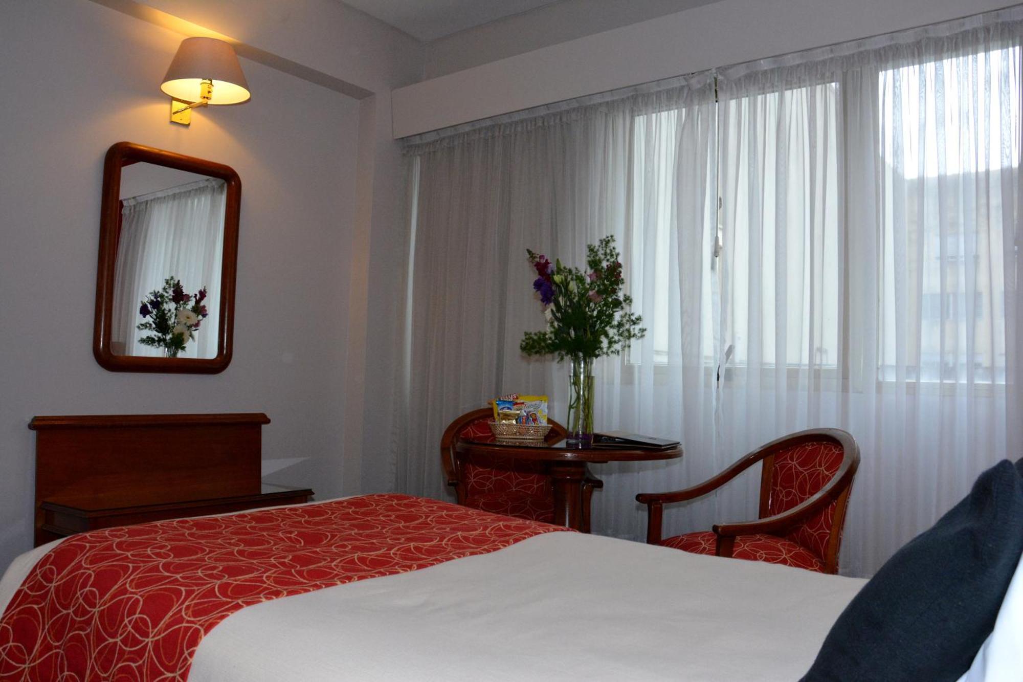 Centuria Hotel Buenos Aires Zimmer foto